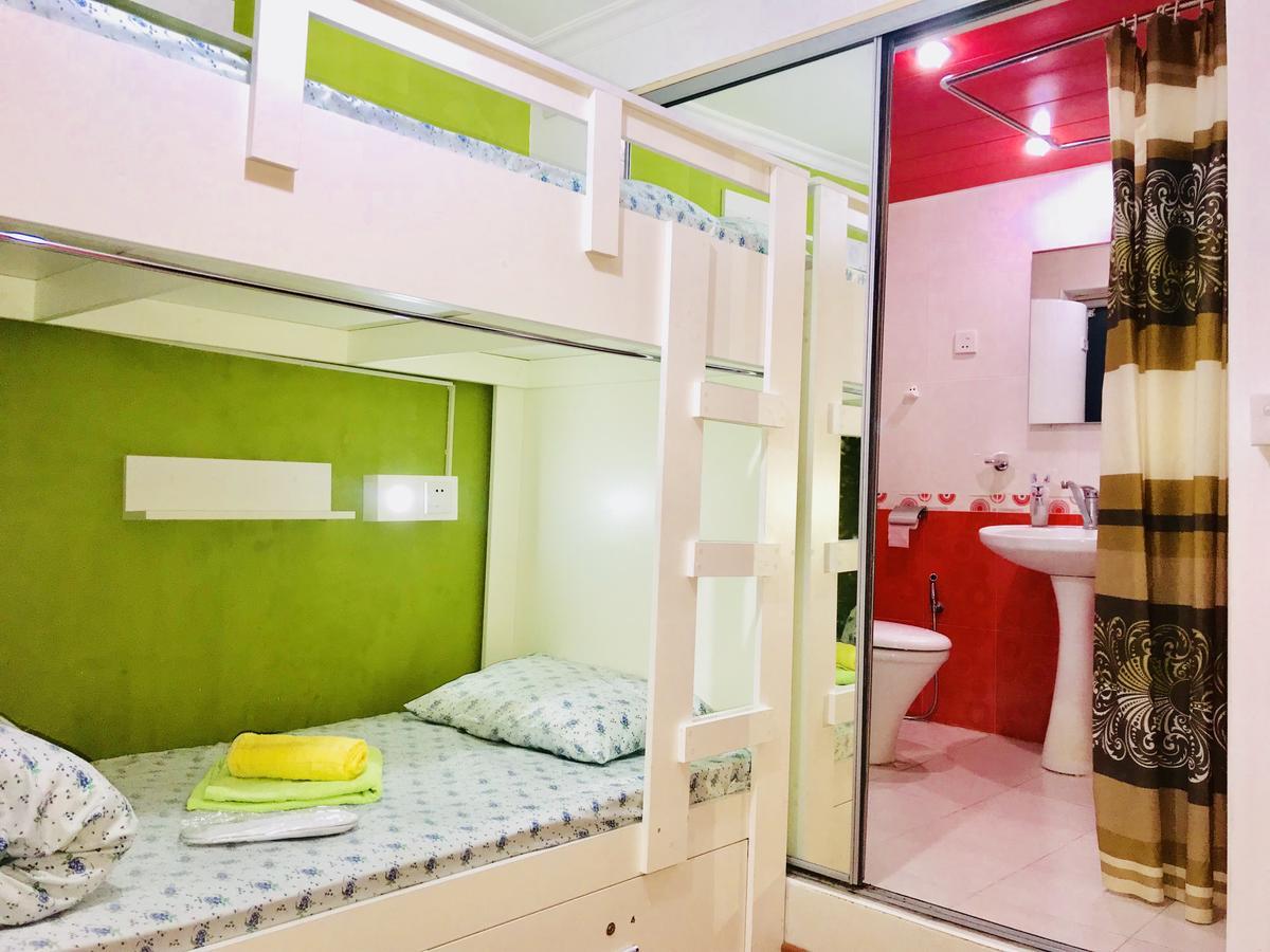 Check-In Hostel Баку Экстерьер фото