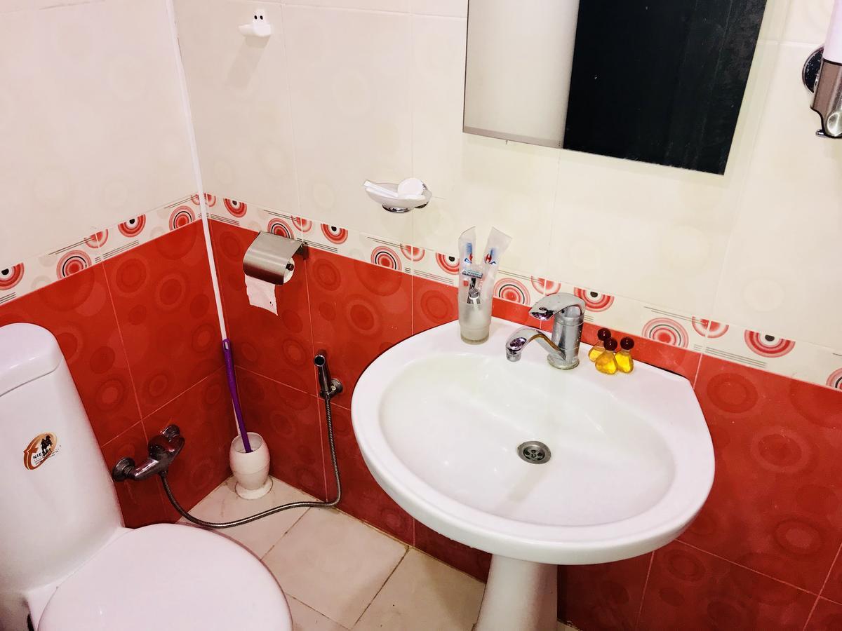 Check-In Hostel Баку Экстерьер фото