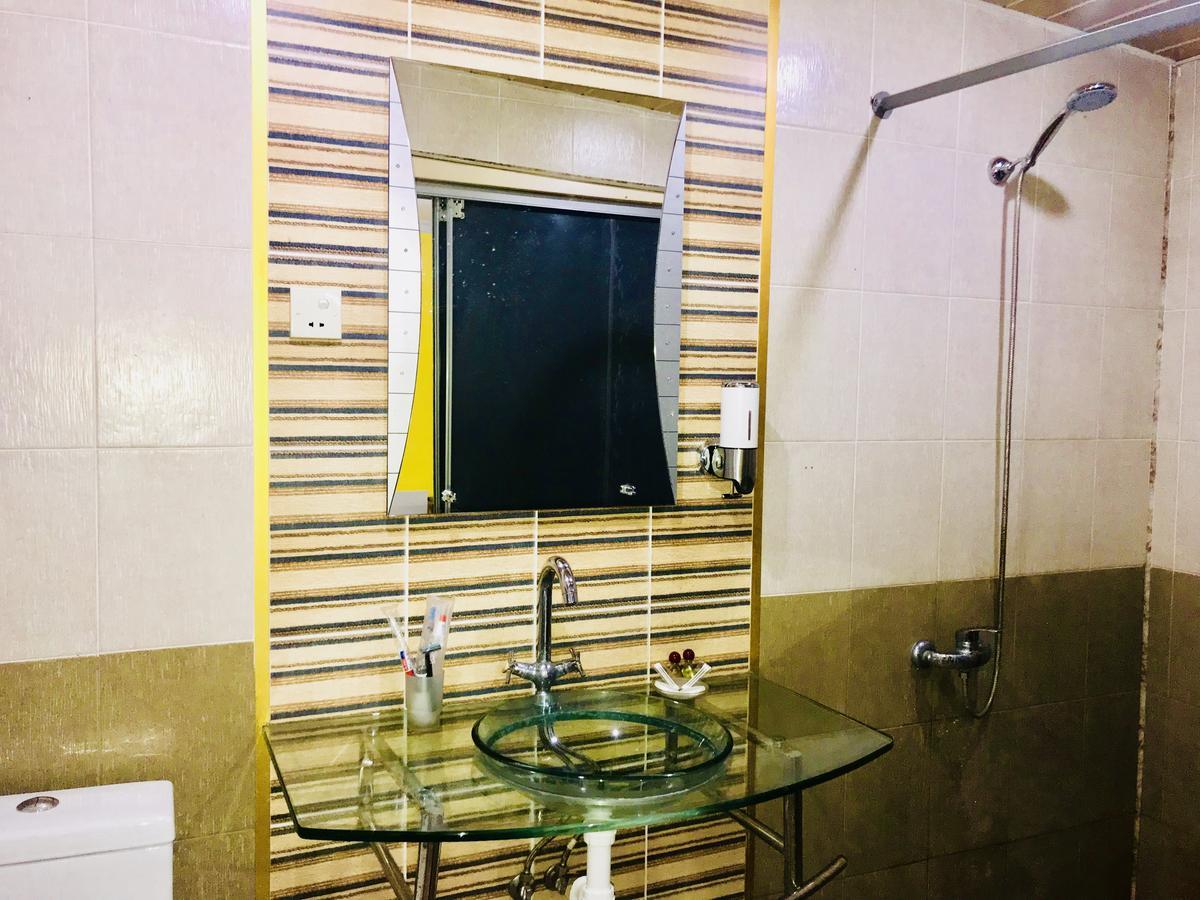 Check-In Hostel Баку Экстерьер фото