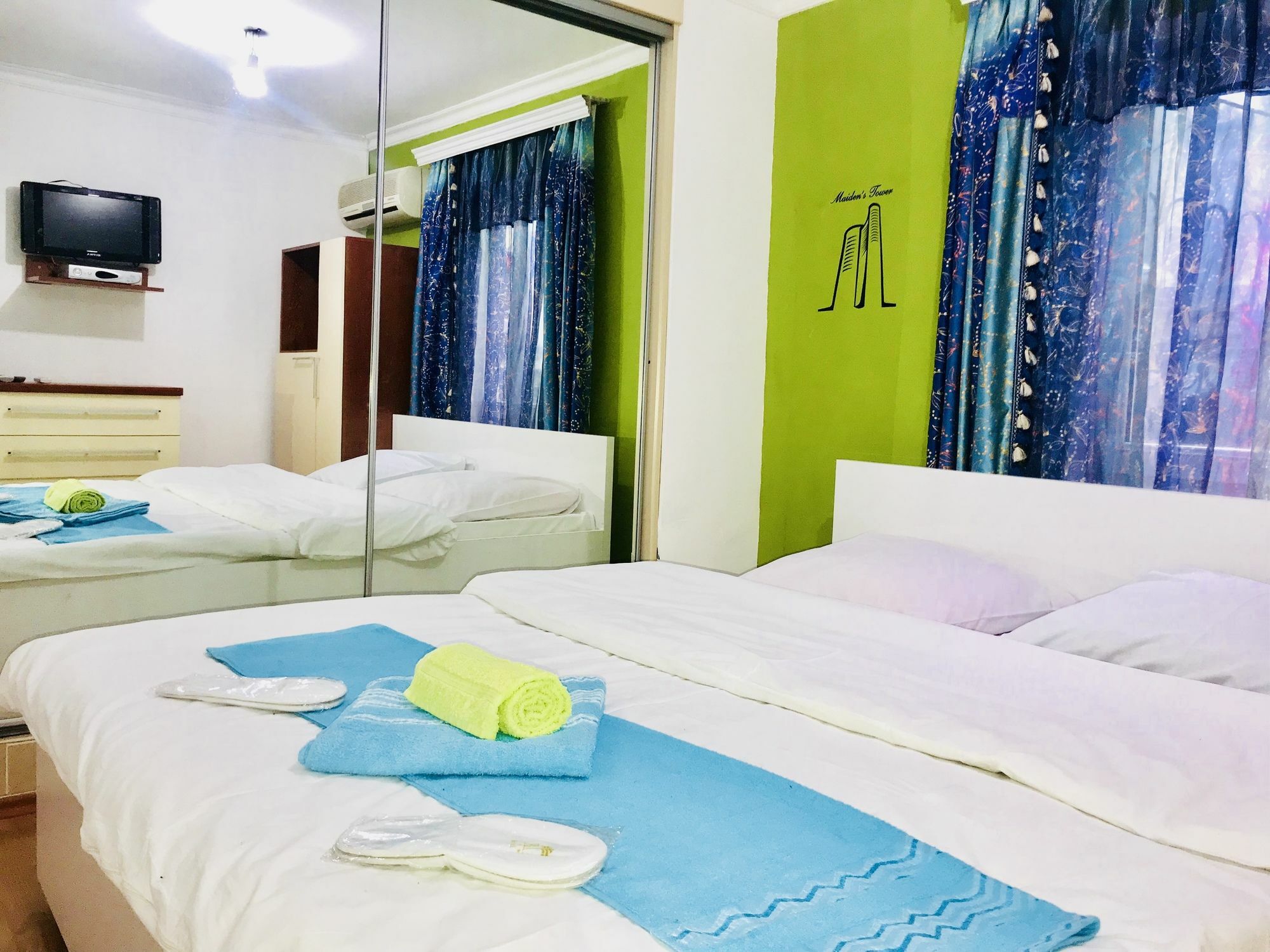 Check-In Hostel Баку Экстерьер фото
