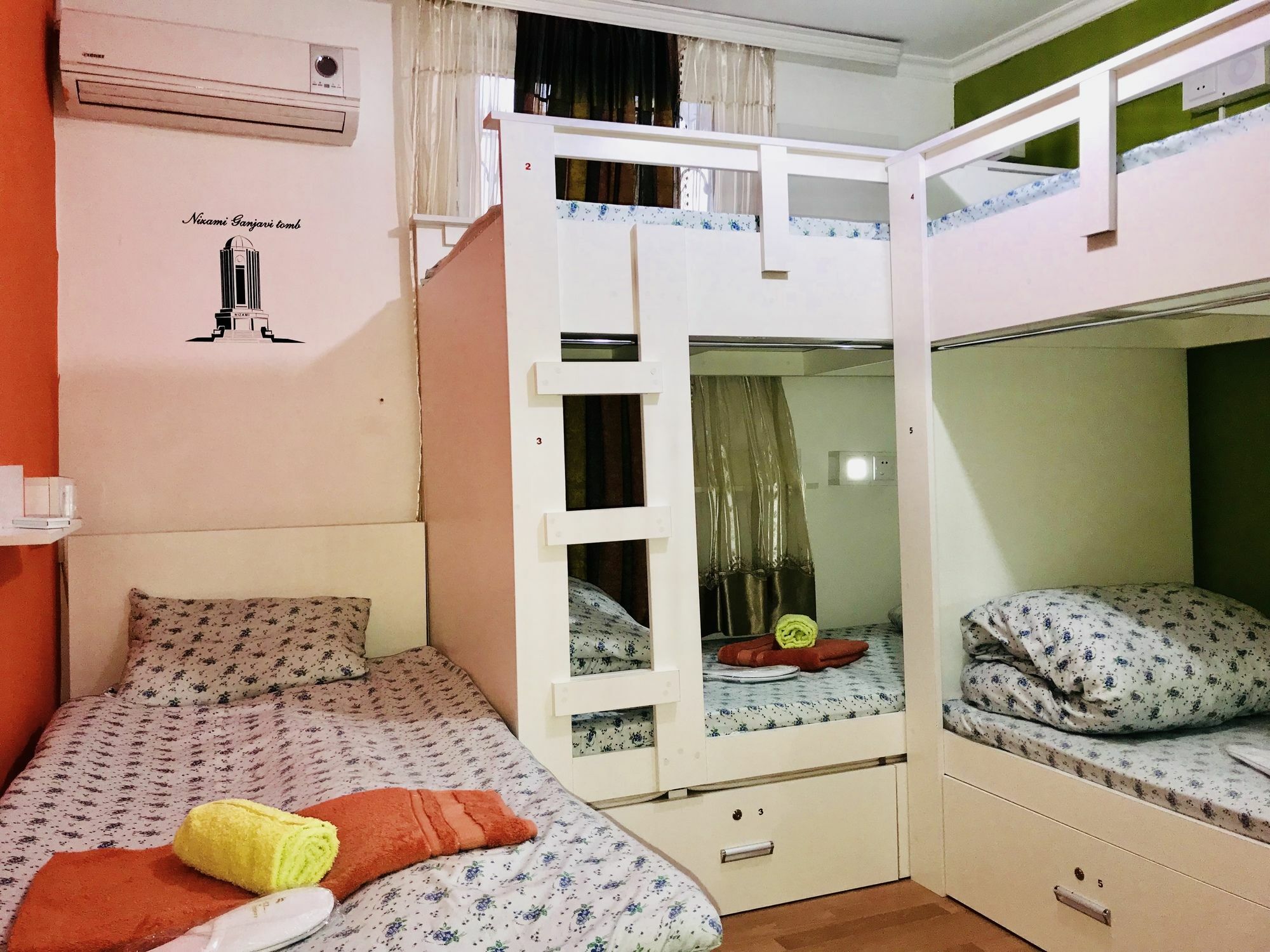 Check-In Hostel Баку Экстерьер фото