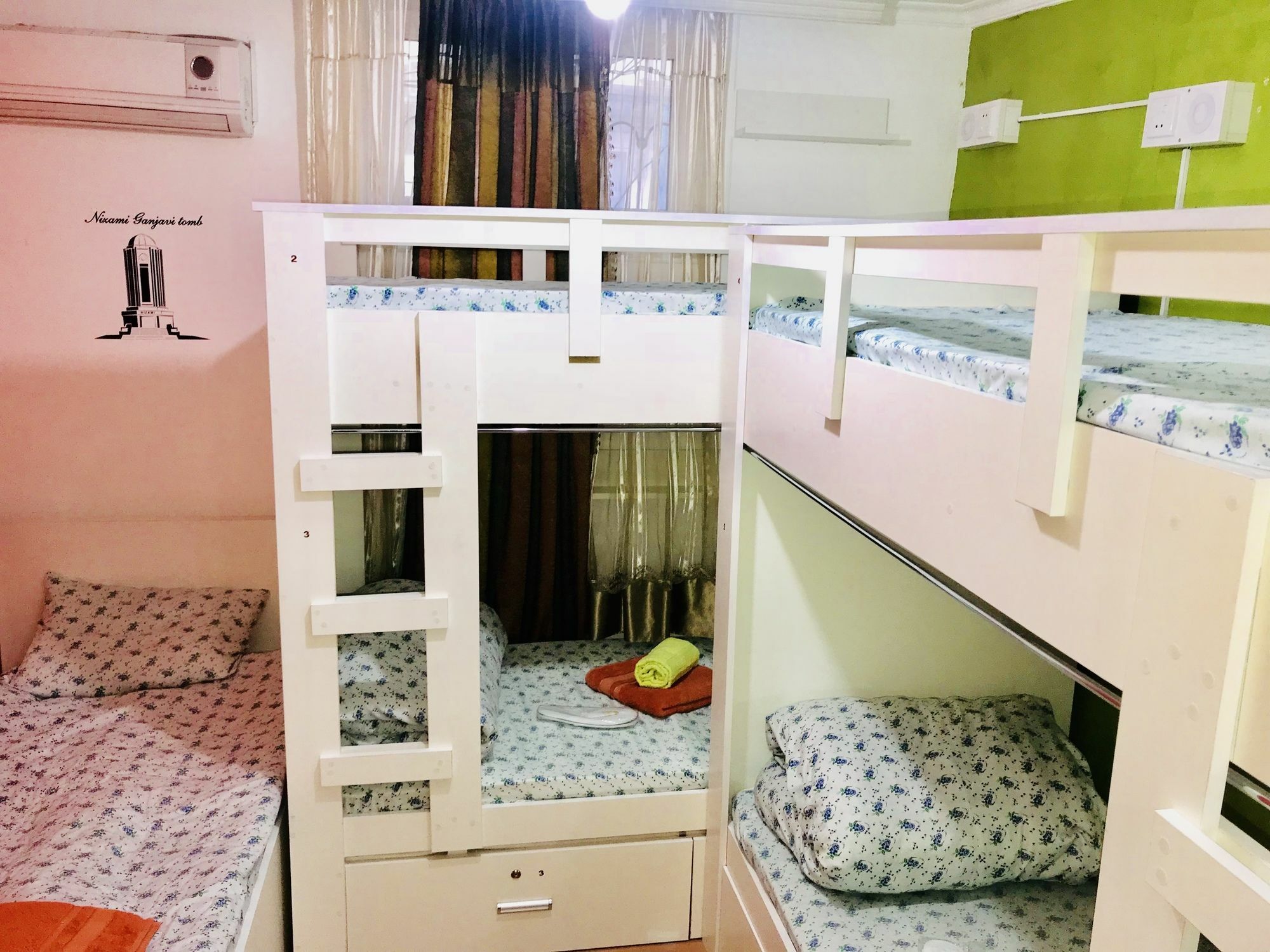 Check-In Hostel Баку Экстерьер фото